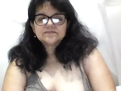Snapshot of kassandra02 chatting on 12/21/24, 02:41 kassandra02 online show from 12/21/24, 02:41