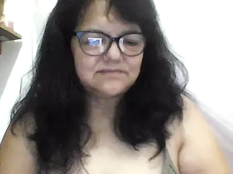 Snapshot of kassandra02 chatting on 01/18/25, 01:51 kassandra02 online show from 01/18/25, 01:51