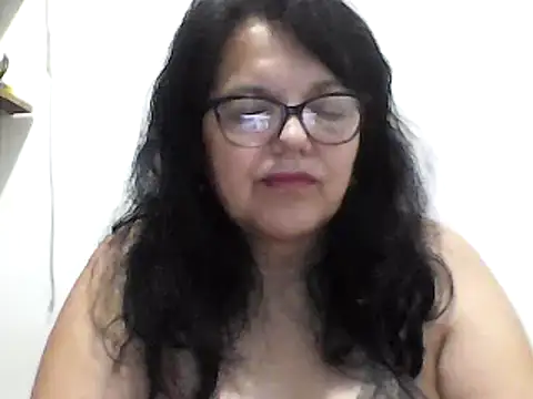 Snapshot of kassandra02 chatting on 03/07/25, 02:12 kassandra02 online show from 03/07/25, 02:12