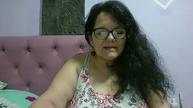 Snapshot of kassandra02 chatting on 06/09/26, 02:56 kassandra02 online show from 06/09/26, 02:56