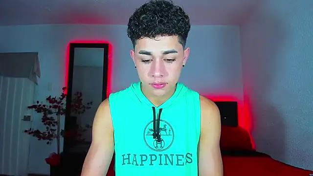 Snapshot of DavidfullOFlove chatting on 12/03/24, 02:16 DavidfullOFlove online show from 12/03/24, 02:16