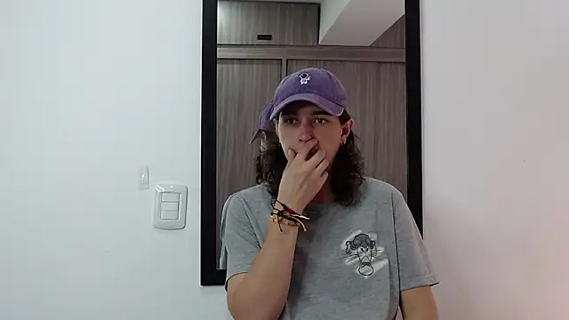 alex connorr online show from 02/06/25, 04:58