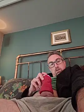 Snapshot of bibananaman chatting on 11/25/25, 11:21 bibananaman online show from 11/25/25, 11:21