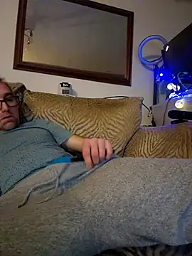 Snapshot of bibananaman chatting on 12/16/25, 02:38 bibananaman online show from 12/16/25, 02:38