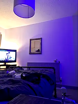 Snapshot of bibananaman chatting on 03/26/26, 02:39 bibananaman online show from 03/26/26, 02:39