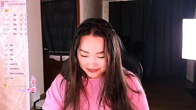 Snapshot of Erica_Wayne chatting on 11/02/25, 07:44 Erica Wayne online show from 11/02/25, 07:44