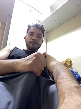 luisfer 98 online show from 04/22/26, 06:05