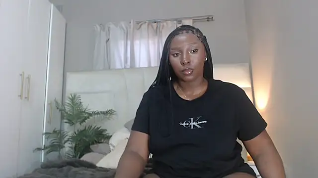 Snapshot of naughtyblackdolie chatting on 07/28/26, 12:12 naughtyblackdolie online show from 07/28/26, 12:12