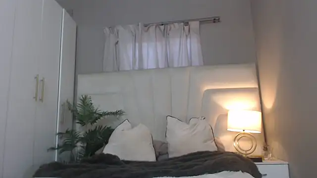 Snapshot of naughtyblackdolie chatting on 07/28/26, 12:48 naughtyblackdolie online show from 07/28/26, 12:48