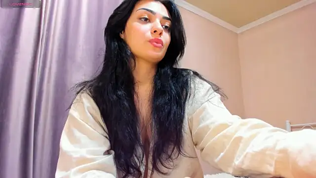 Snapshot of _cleopattra_ chatting on 12/05/24, 04:12 cleopattra online show from 12/05/24, 04:12