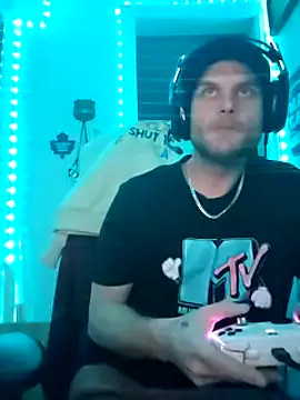 Snapshot of GeneralXMillyX chatting on 01/10/25, 04:33 GeneralXMillyX online show from 01/10/25, 04:33