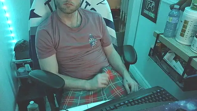 GeneralXMillyX online show from 04/20/26, 05:43