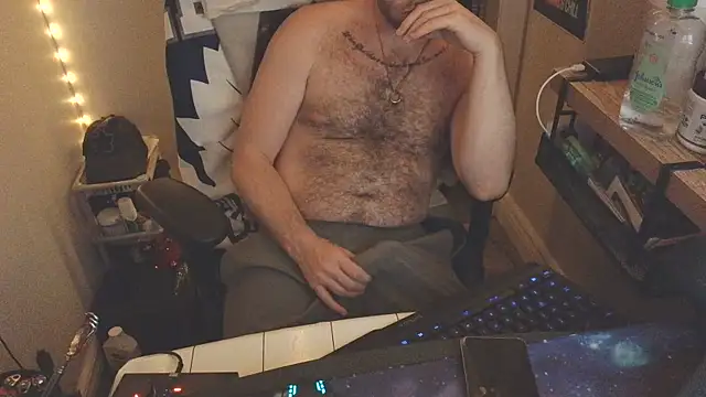 GeneralXMillyX online show from 04/24/26, 05:43