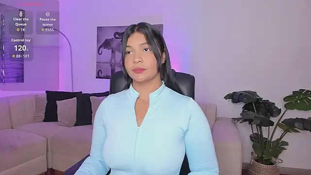 Snapshot of alaia7h chatting on 09/20/25, 07:37 alaia7h online show from 09/20/25, 07:37