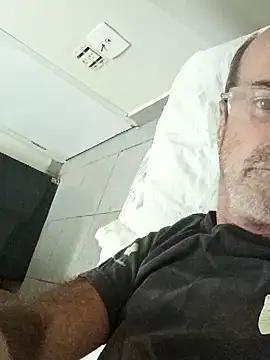 Snapshot of wel9238 chatting on 02/05/26, 03:33 wel9238 online show from 02/05/26, 03:33