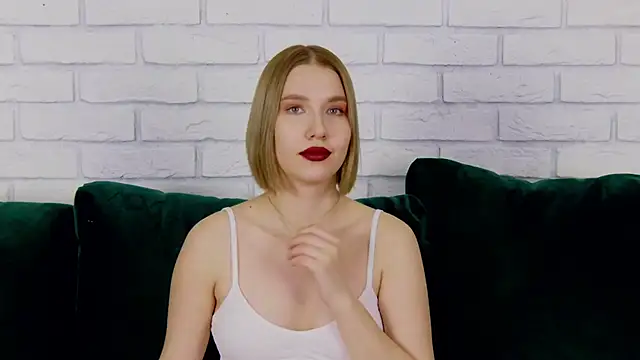 LiliLinn online show from 02/10/25, 12:29