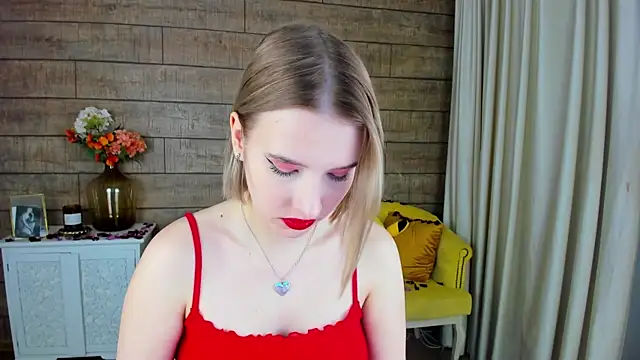 LiliLinn online show from 02/14/25, 08:10