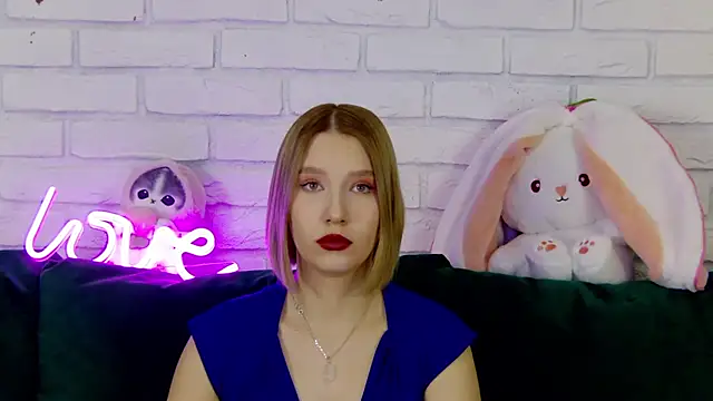 LiliLinn online show from 03/07/25, 05:08