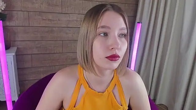 LiliLinn online show from 03/15/25, 11:08