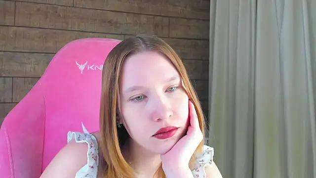LiliLinn online show from 06/02/26, 04:36