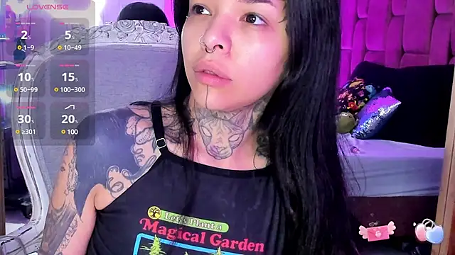 NinaInk online show from 03/10/25, 10:59