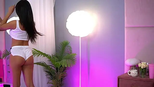 AlmaLuv online show from 09/15/25, 03:50