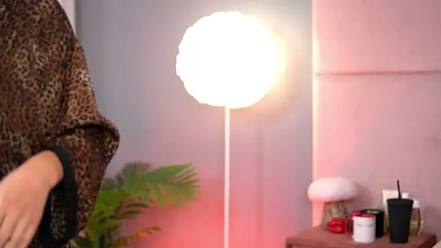 AlmaLuv online show from 01/15/26, 04:50