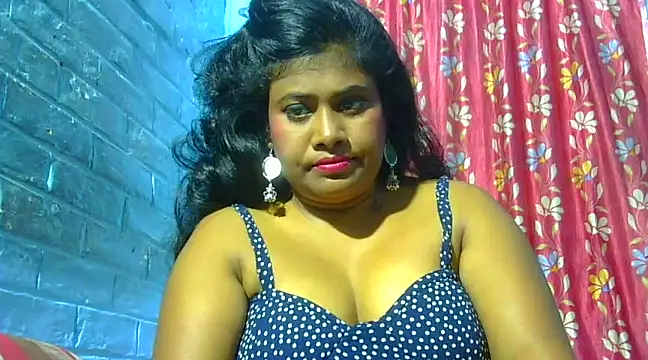 Snapshot of sexy_roma chatting on 12/01/24, 06:19 sexy roma online show from 12/01/24, 06:19