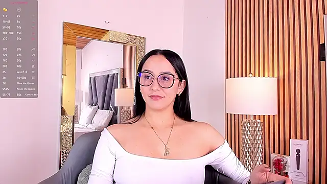 hazel ross tcw online show from 02/03/25, 01:40