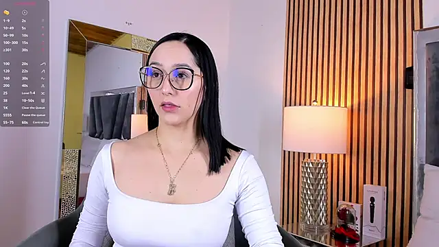 hazel ross tcw online show from 03/14/25, 01:02