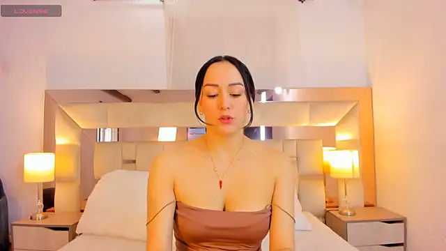 hazel ross tcw online show from 04/23/26, 02:19