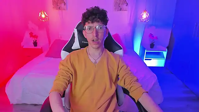 Snapshot of Orlandodcn_69 chatting on 10/06/25, 05:49 Orlandodcn 69 online show from 10/06/25, 05:49