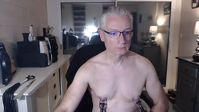 Snapshot of Goduleur69 chatting on 12/01/24, 04:40 Goduleur69 online show from 12/01/24, 04:40