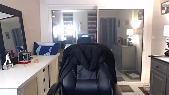 Snapshot of Goduleur69 chatting on 01/05/25, 10:40 Goduleur69 online show from 01/05/25, 10:40