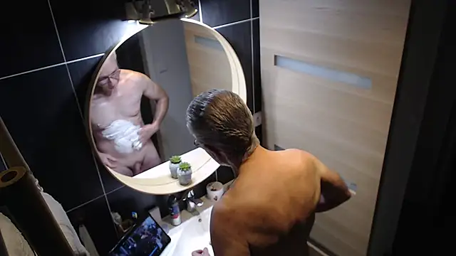 Snapshot of Goduleur69 chatting on 02/15/25, 07:28 Goduleur69 online show from 02/15/25, 07:28