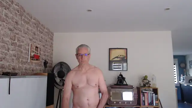 Snapshot of Goduleur69 chatting on 09/22/25, 02:52 Goduleur69 online show from 09/22/25, 02:52