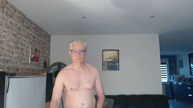 Snapshot of Goduleur69 chatting on 10/28/25, 04:09 Goduleur69 online show from 10/28/25, 04:09