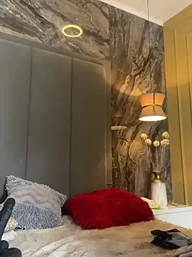 Snapshot of ElaEndez_ chatting on 12/04/24, 02:37 ElaEndez online show from 12/04/24, 02:37