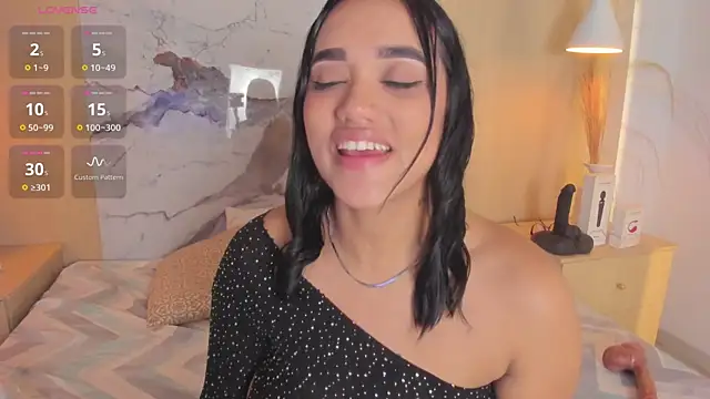 Snapshot of ElaEndez_ chatting on 02/04/25, 12:44 ElaEndez online show from 02/04/25, 12:44