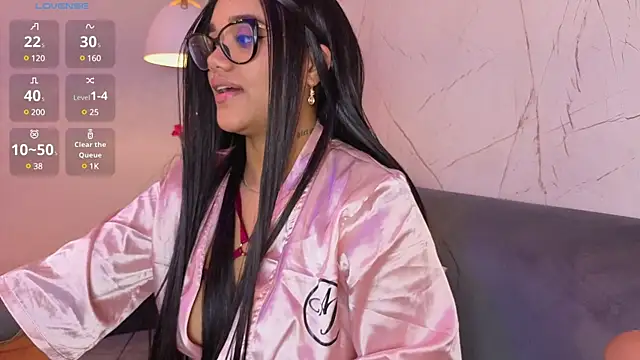 Snapshot of ElaEndez_ chatting on 03/08/25, 04:28 ElaEndez online show from 03/08/25, 04:28