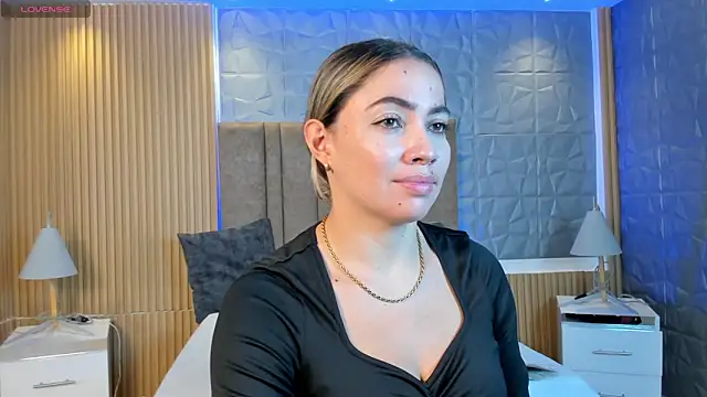 Snapshot of Alessia_Taylorr chatting on 10/03/25, 03:09 Alessia Taylorr online show from 10/03/25, 03:09