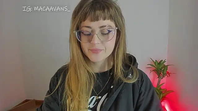 tekila   online show from 03/06/26, 11:01