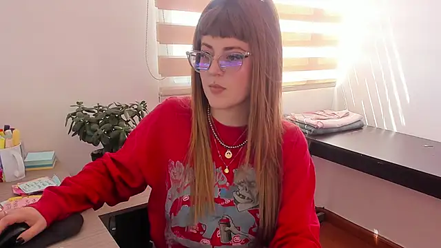 Snapshot of tekila__ chatting on 04/12/26, 07:52 tekila online show from 04/12/26, 07:52