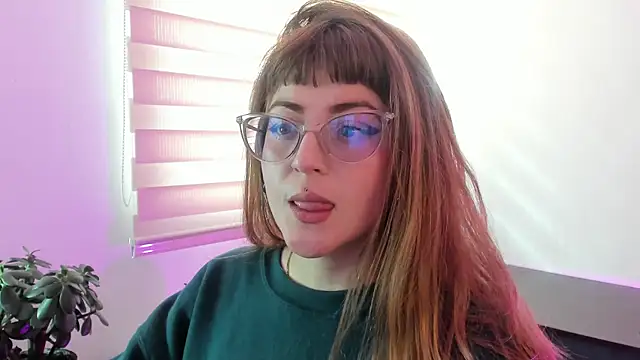Snapshot of tekila__ chatting on 05/02/26, 09:09 tekila online show from 05/02/26, 09:09