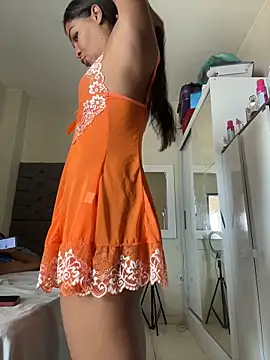 Indiazinhax online show from 04/20/26, 12:19