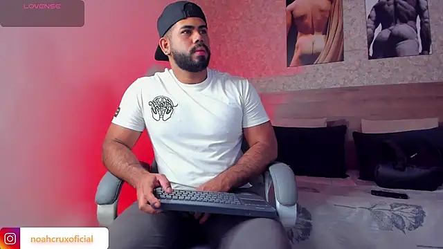 noah crux online show from 10/27/25, 12:20