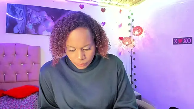 Camille rose  online show from 02/19/25, 12:03