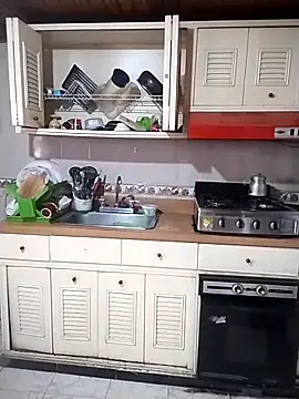 Camille rose  online show from 03/02/25, 04:21