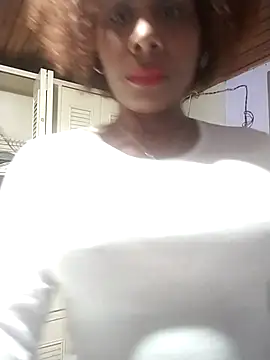 Camille rose  online show from 10/09/25, 09:35