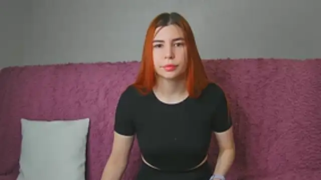 Snapshot of ElllaNuar chatting on 03/03/26, 01:45 ElllaNuar online show from 03/03/26, 01:45